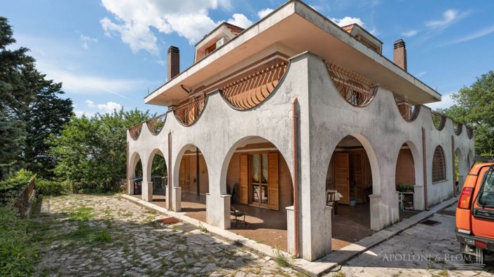 Image No.27-5 Bed Villa for sale