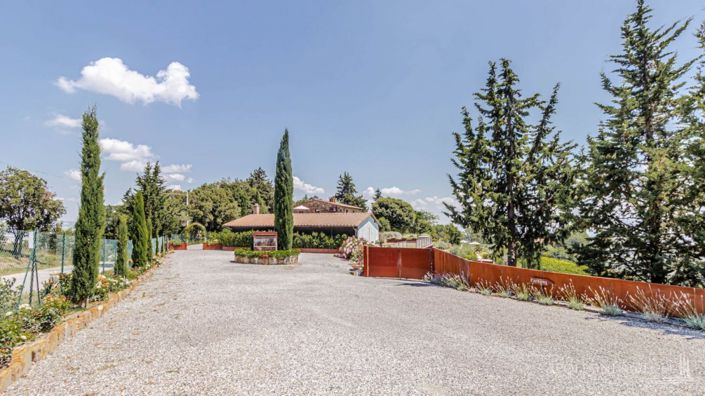 Image No.24-5 Bed Apartment for sale