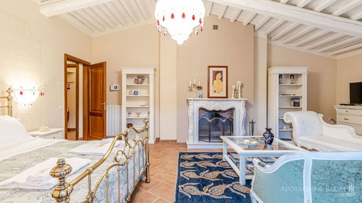 Image No.8-5 Bed Apartment for sale