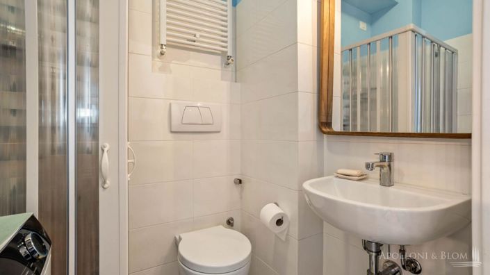 Image No.22-2 Bed Apartment for sale