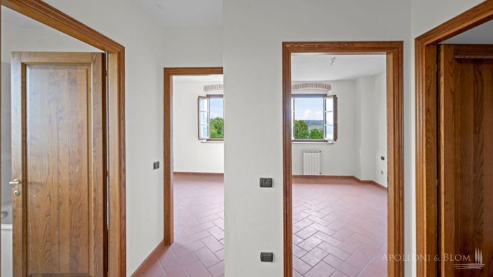 Image No.16-7 Bed Apartment for sale