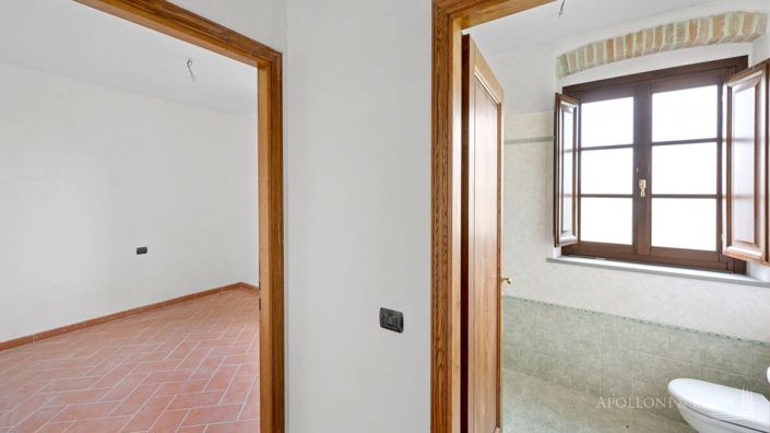 Image No.22-7 Bed Apartment for sale