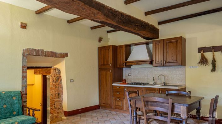 Image No.28-20 Bed Apartment for sale