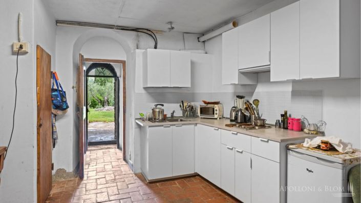 Image No.25-4 Bed Apartment for sale