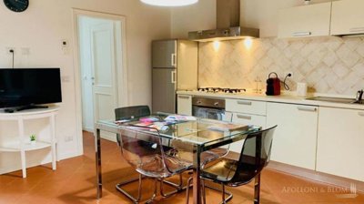 1 - Florence, Apartment