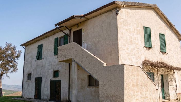 Image No.2-Maison de campagne à vendre à Cinigiano