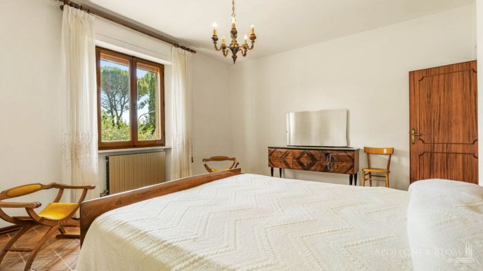 Image No.26-Villa de 5 chambres à vendre à Castiglione del Lago