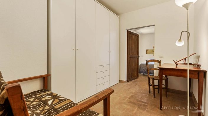 Image No.18-3 Bed Apartment for sale