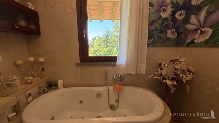Image No.21-3 Bed Villa for sale