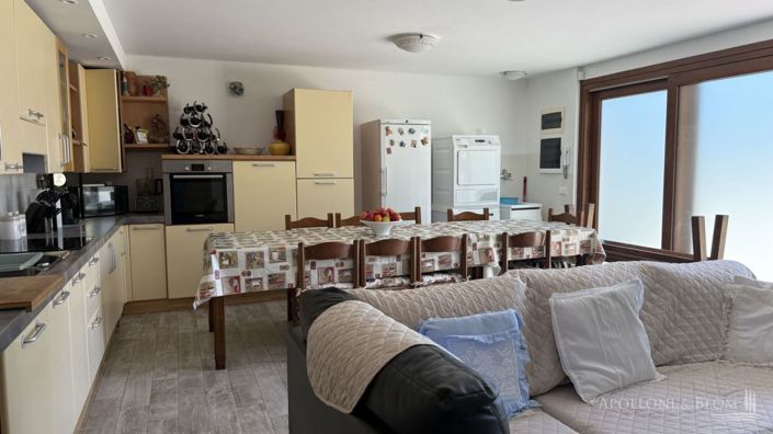 Image No.28-3 Bed Villa for sale