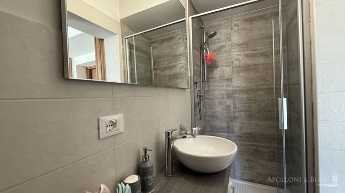 Image No.29-3 Bed Villa for sale