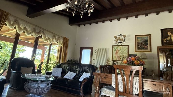 Image No.8-3 Bed Villa for sale