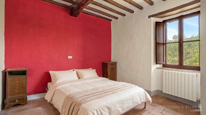 Image No.17-5 Bed Apartment for sale