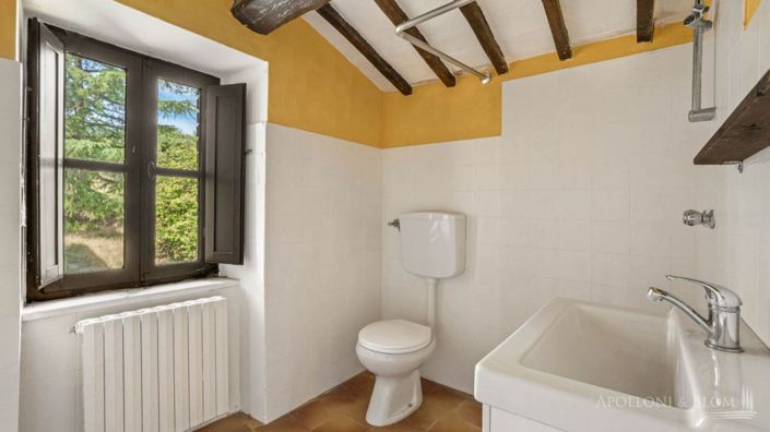Image No.18-5 Bed Apartment for sale