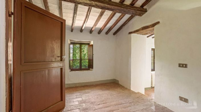 Image No.9-5 Bed Apartment for sale