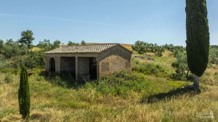 Image No.29-15 Bed Villa for sale