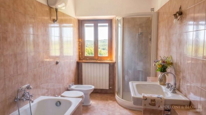 Image No.18-3 Bed Apartment for sale