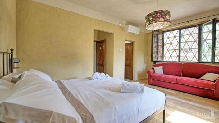 Image No.19-Villa de 18 chambres à vendre à Florence