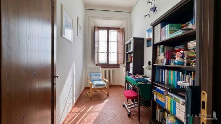 Image No.14-Appartement de 3 chambres à vendre à Poggibonsi