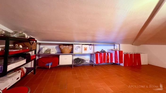 Image No.24-Appartement de 3 chambres à vendre à Poggibonsi