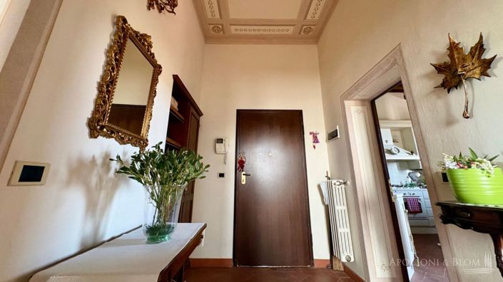 Image No.9-3 Bed Apartment for sale