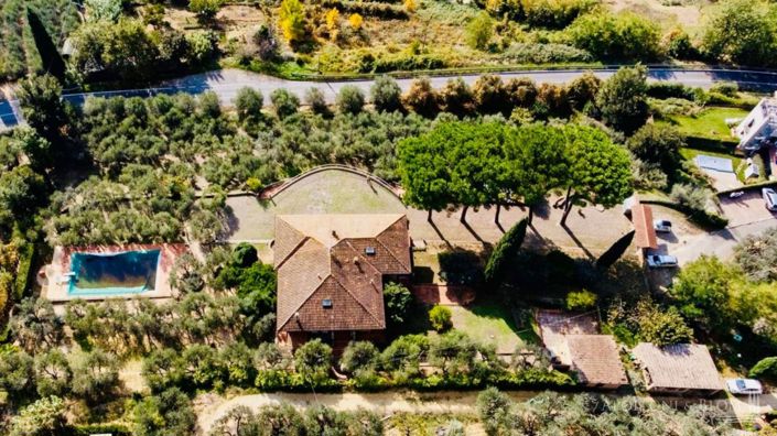 Image No.10-5 Bed Villa for sale