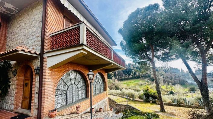 Image No.18-5 Bed Villa for sale