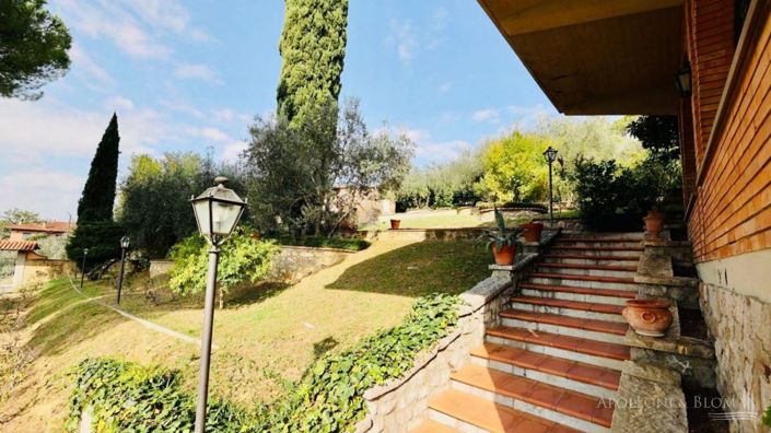 Image No.21-5 Bed Villa for sale