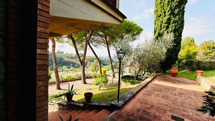 Image No.22-5 Bed Villa for sale
