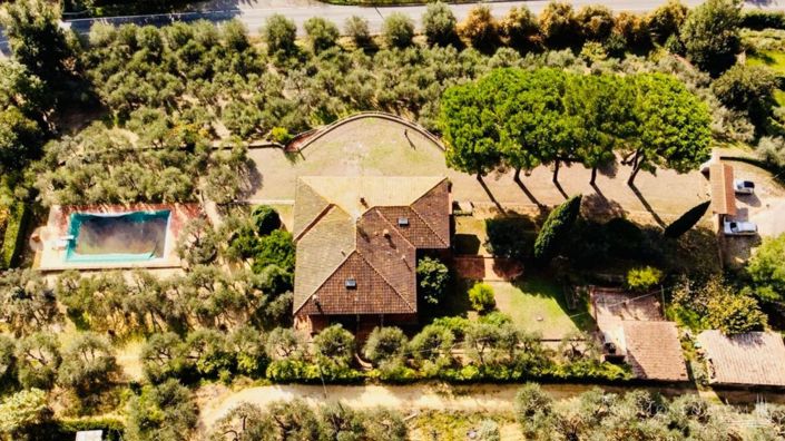 Image No.5-5 Bed Villa for sale