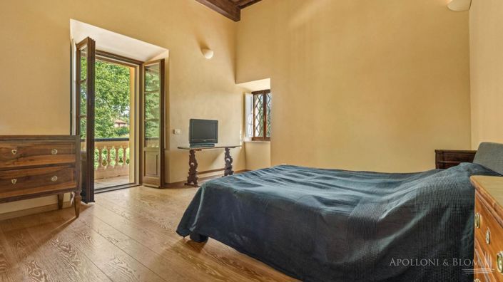Image No.17-5 Bed Villa for sale