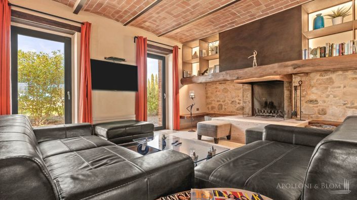 Image No.17-5 Bed Apartment for sale