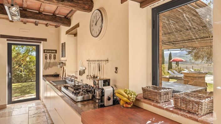 Image No.22-5 Bed Apartment for sale