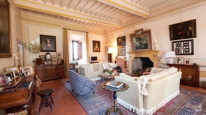 Image No.9-Châteaux de 33 chambres à vendre à Castelfiorentino