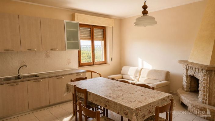 Image No.12-7 Bed Country House for sale