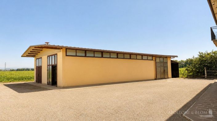 Image No.21-7 Bed Country House for sale