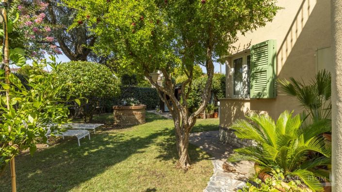 Image No.4-4 Bed Villa for sale