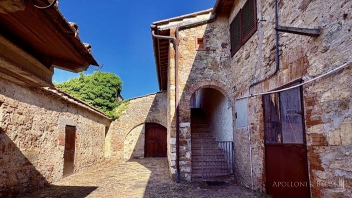 Image No.30-5 Bed Apartment for sale