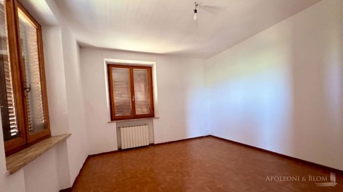 Image No.8-5 Bed Apartment for sale