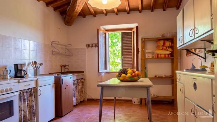 Image No.9-5 Bed Apartment for sale