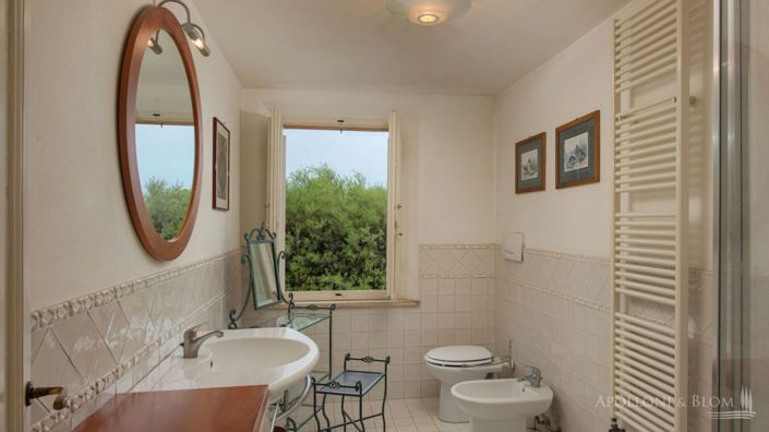 Image No.15-6 Bed Villa for sale