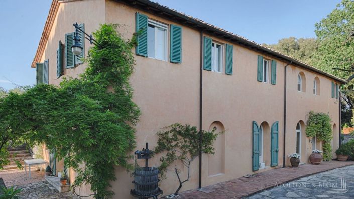Image No.20-6 Bed Villa for sale