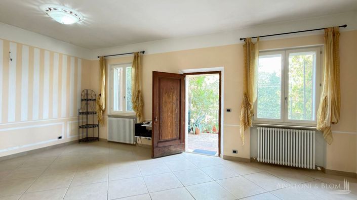 Image No.10-2 Bed Villa for sale