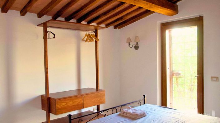 Image No.18-7 Bed Apartment for sale