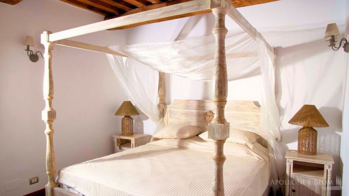 Image No.20-7 Bed Apartment for sale