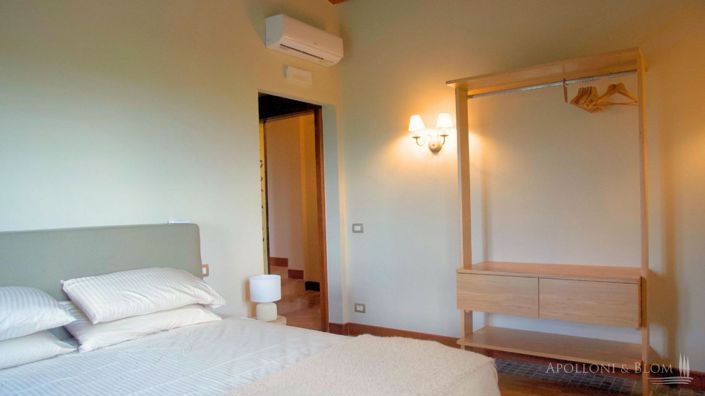 Image No.24-7 Bed Apartment for sale