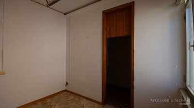 g202509251619543857