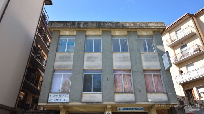 Image No.26-Commercial de 1 chambre à vendre à Sienne