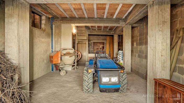 Image No.23-5 Bed Apartment for sale