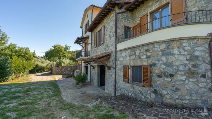Image No.25-5 Bed Apartment for sale